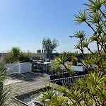 Penthouse Living Mitte 公寓