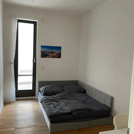 Tolles Penthouse In Mitte Daire